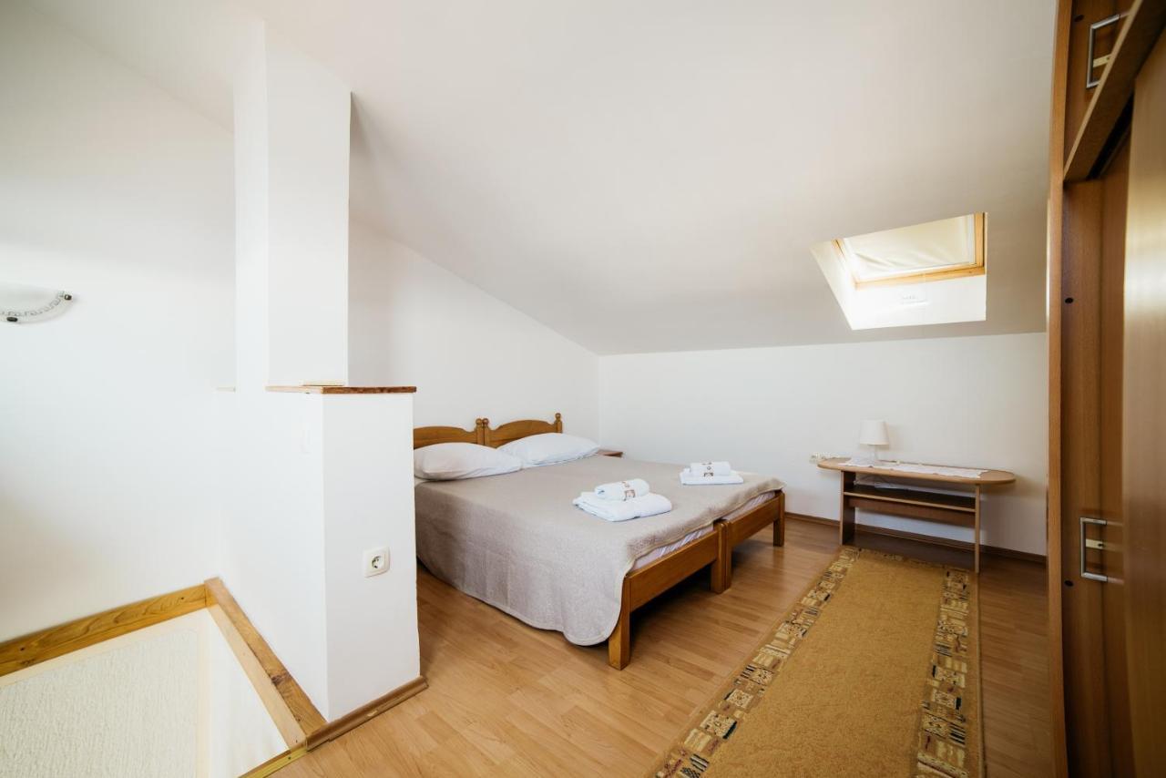 Apartment Selce 5206A Kültér fotó