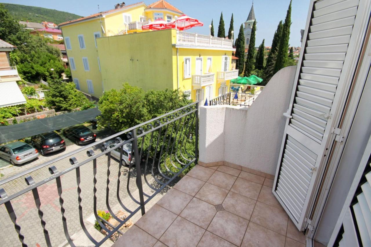 Apartment Selce 5206A Kültér fotó